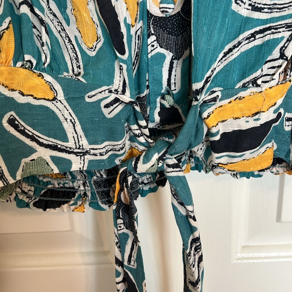 Christian Siriano Blue and Yellow Long Sleeve Crop Blouse - Picture 3 of 7